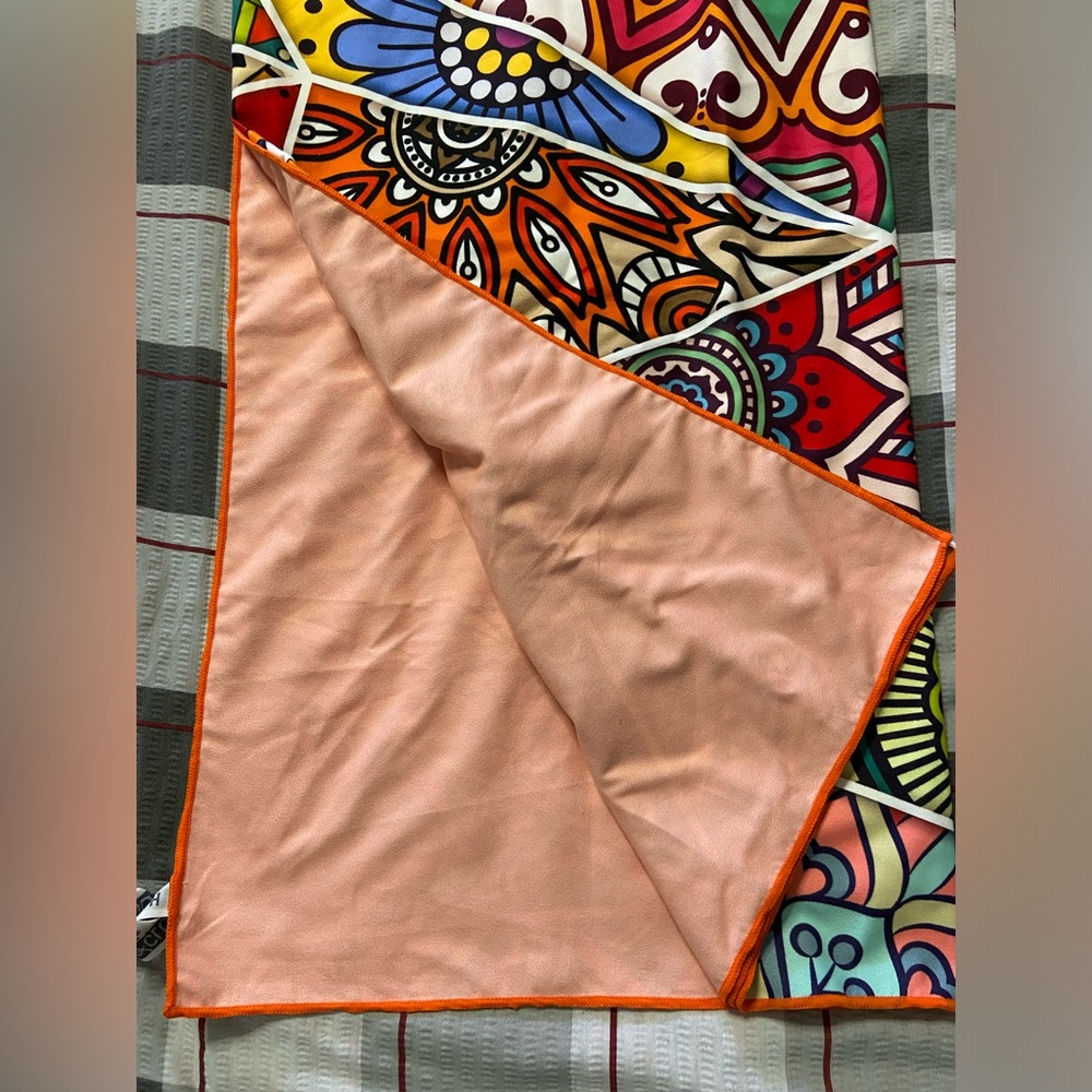 HOUSE OF CLOUDS MultiColor Block Print Towel